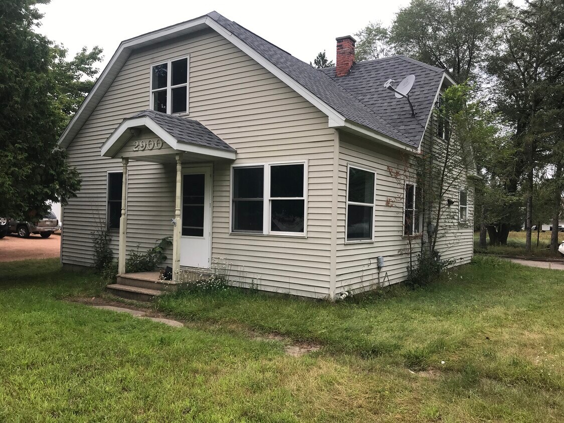 Primary Photo - 2900 Stanley St