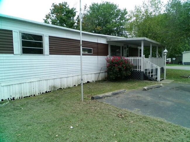 Foto del edificio - 601 Bunker Hill Dr