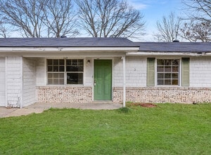 Building Photo - 1124 Wheeler St