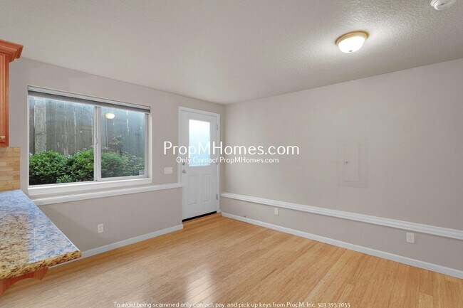 Foto del edificio - Light & Bright One Bedroom in Arbor Lodge!