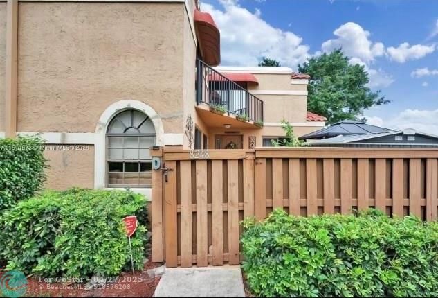 Foto principal - 8248 Severn Dr
