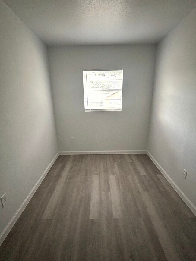 Foto del edificio - 916 Preston St