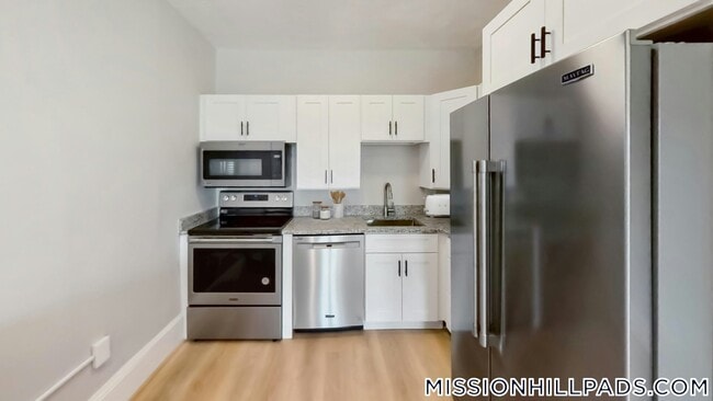 Building Photo - 44 Guild St