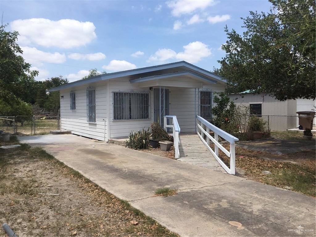 1007 E Champion St, Edinburg, TX 78539 House for Rent in Edinburg, TX