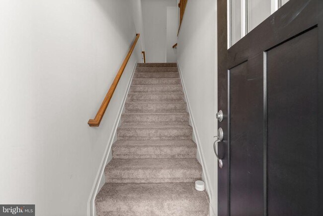 Foto del edificio - 1605 Aster Ln