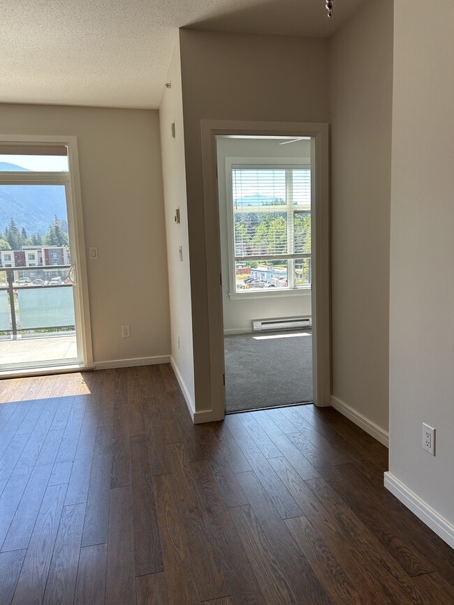 Building Photo - 45525-45525 Keith Wilson Rd