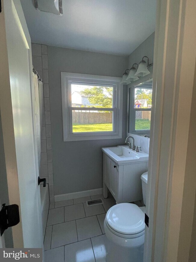 Foto del edificio - 12504 Caswell Ln
