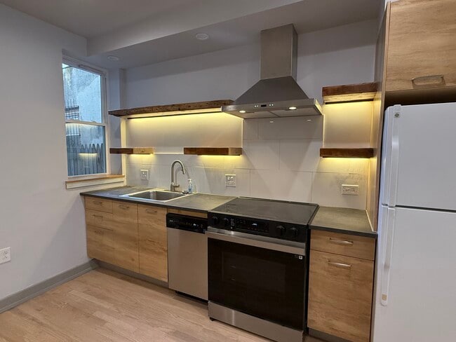 Foto del edificio - 2851 Boudinot St