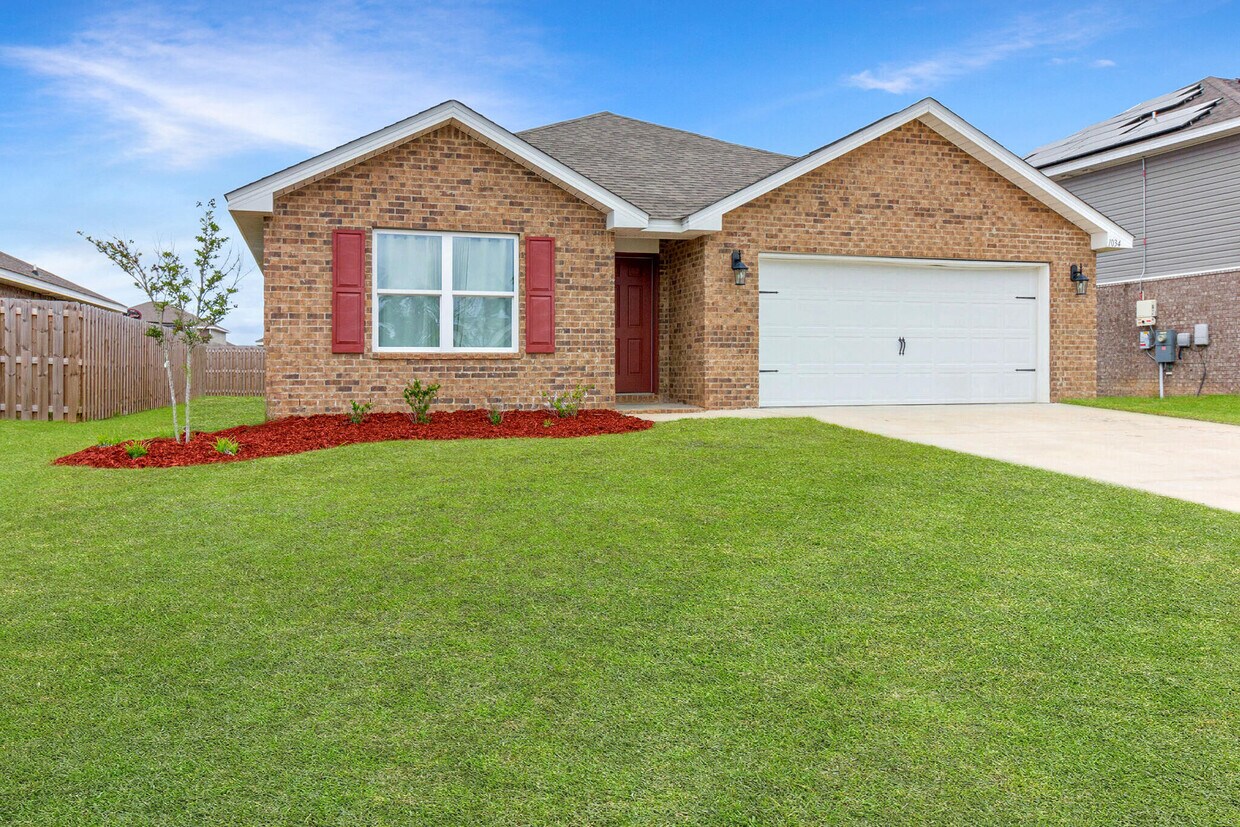 Primary Photo - 1034 Limpkin St