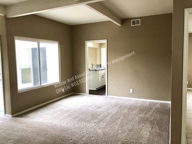 Foto del edificio - 202 Larkspur Dr