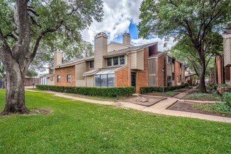 Building Photo - 9254 Forest Ln