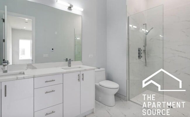 Building Photo - 1 bedroom in Chicago IL 60612