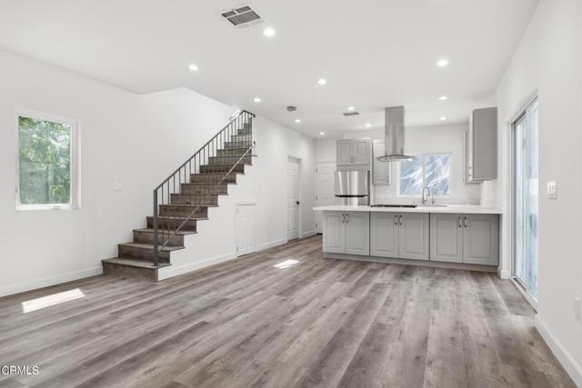 Foto principal - 2764 Frances Ave