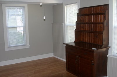 Building Photo - 702 N Dixon Ave