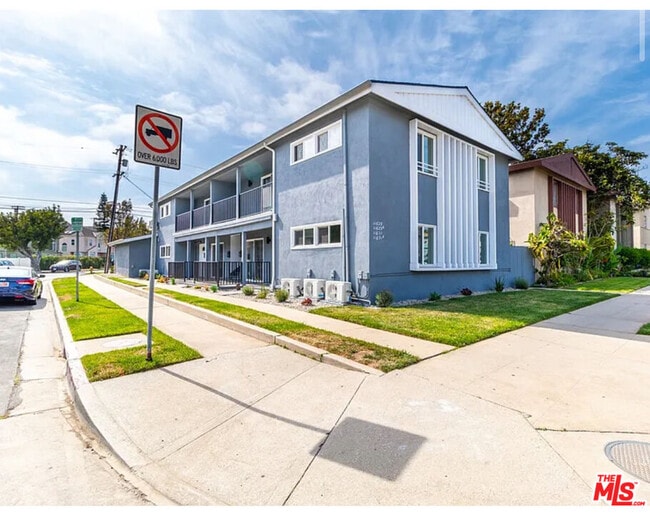 Building Photo - 11629 Gateway Blvd