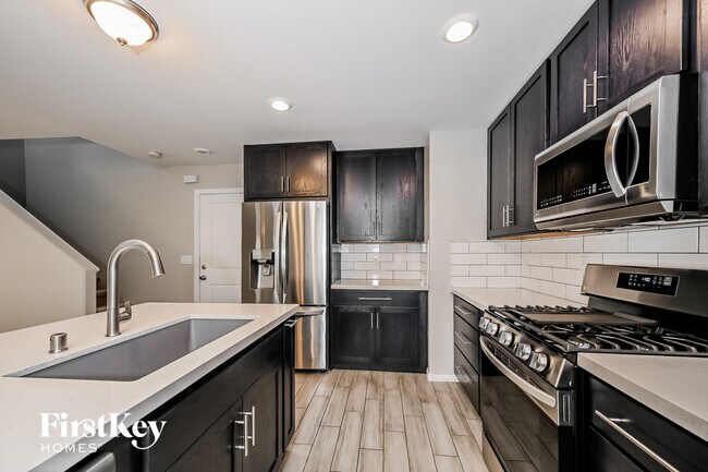 Foto del edificio - 11051 Camden Bay St