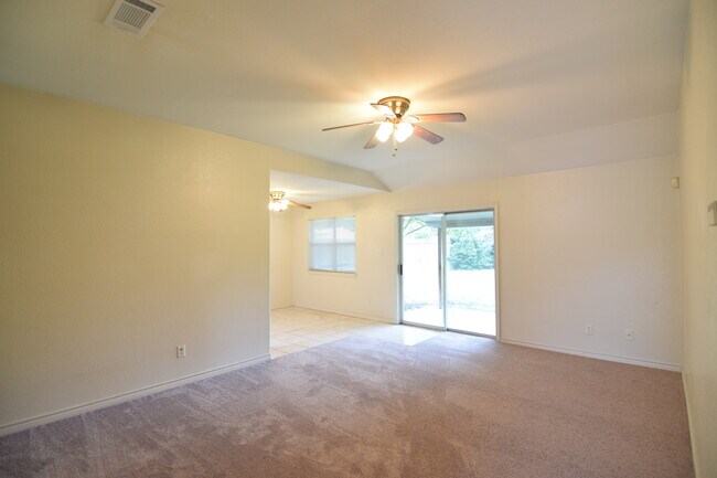 Building Photo - 1505 Oleta St