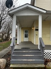 Building Photo - 203 1/2 W 13th St