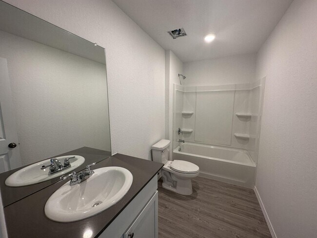 Foto del edificio - 5863 Coahulia Rdg