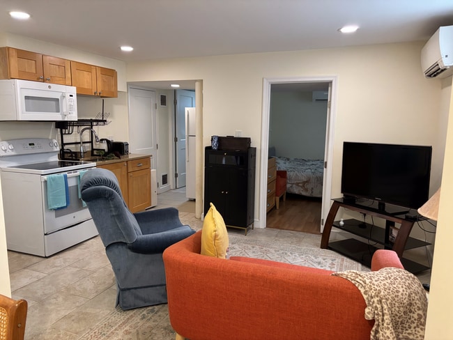 Building Photo - 9114 Walden Rd