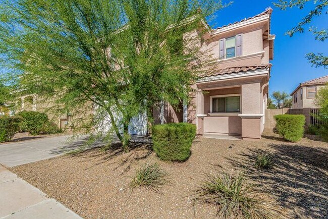 Foto del edificio - Great location for 3 bedroom 2.5 bath home.