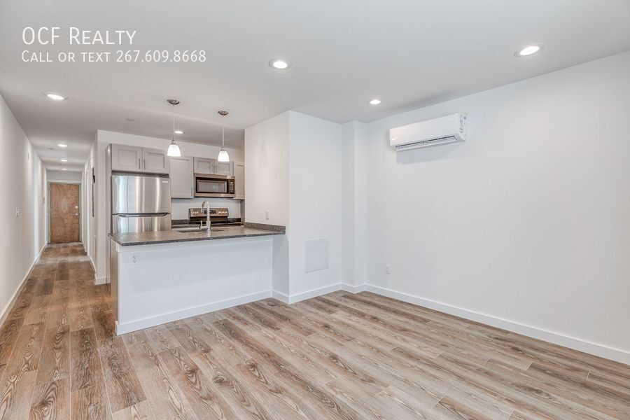 Primary Photo - 751 N 43rd St