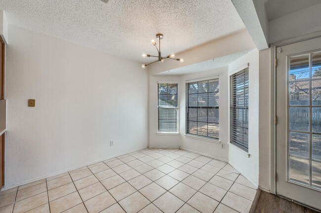 Building Photo - 6610 Darcy Ln