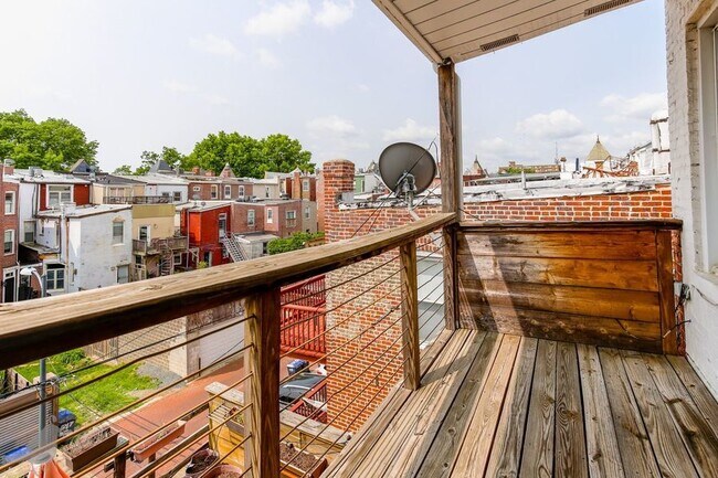 Foto del edificio - 1246 Columbia Rd NW