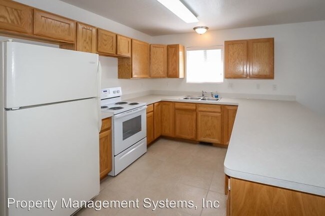 Building Photo - 164 N 600 W