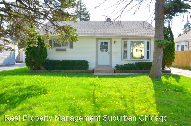 Primary Photo - 2 br, 1 bath House - 303 N Elm St
