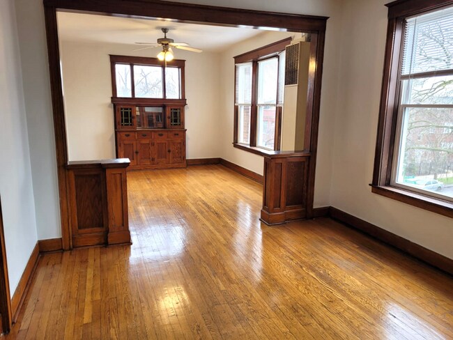 Foto del edificio - 4038 W Dickens Ave