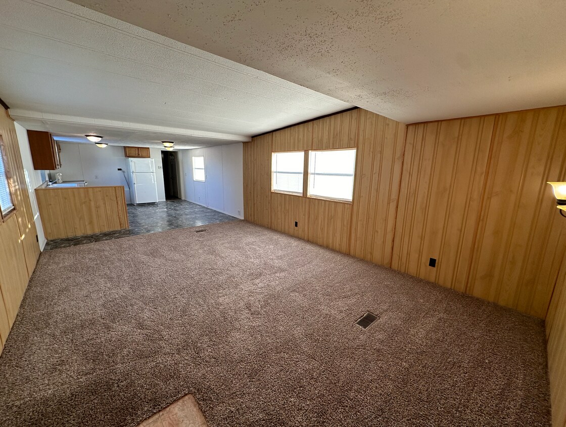 Primary Photo - 303 9th St