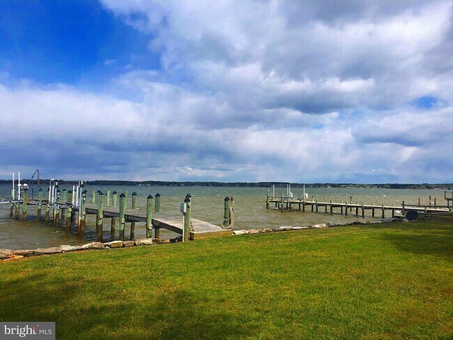 Foto del edificio - 40222 Breton Beach Rd