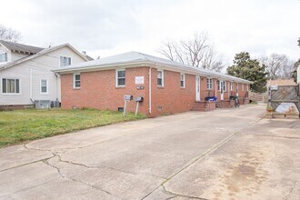 Building Photo - 9275 Hickory St