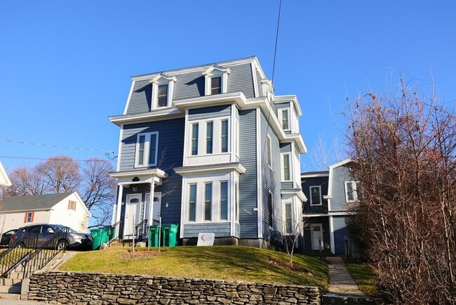 Building Photo - 29-33-33 Highland Ave