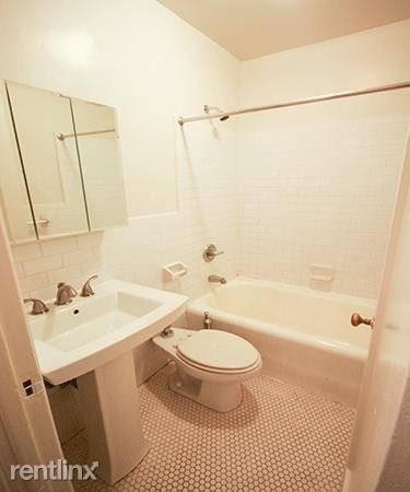 Building Photo - 208 W 23rd St