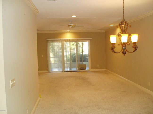 Foto del edificio - 2412 St Andrews Blvd