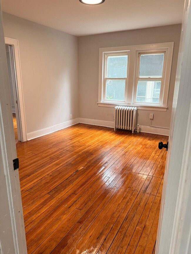 Building Photo - 67 Dobbs Ferry Rd