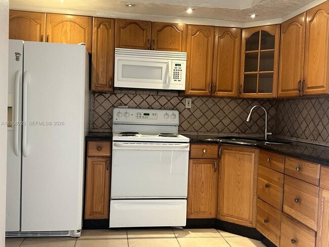 Foto del edificio - 9120 Fontainebleau Blvd