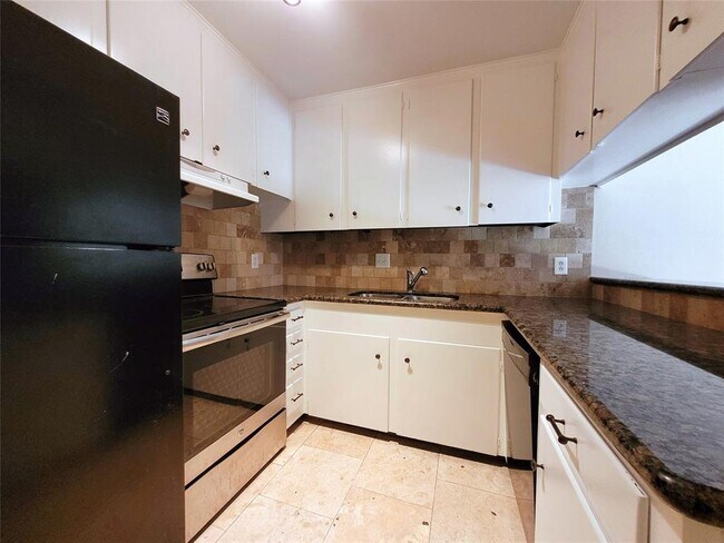 Foto del edificio - 5123 Del Monte Dr