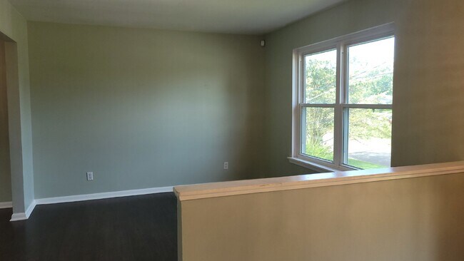 Building Photo - 3935 Mccalley Pl SW
