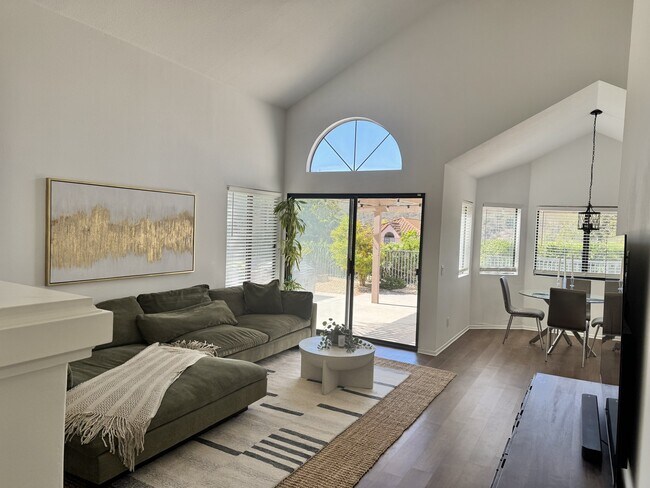 Foto del edificio - 29112 Vista Valley Dr