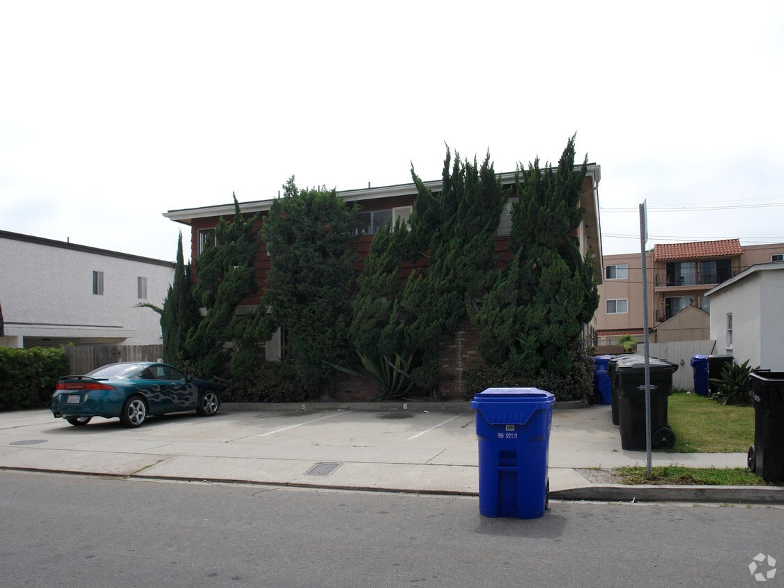 Building Photo - 4418 Bond St