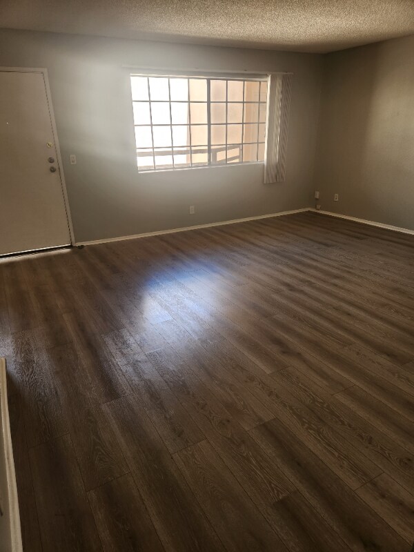 Building Photo - 755 N Sweetzer Ave