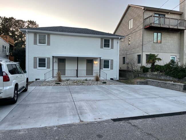 Building Photo - 2309 Walke St