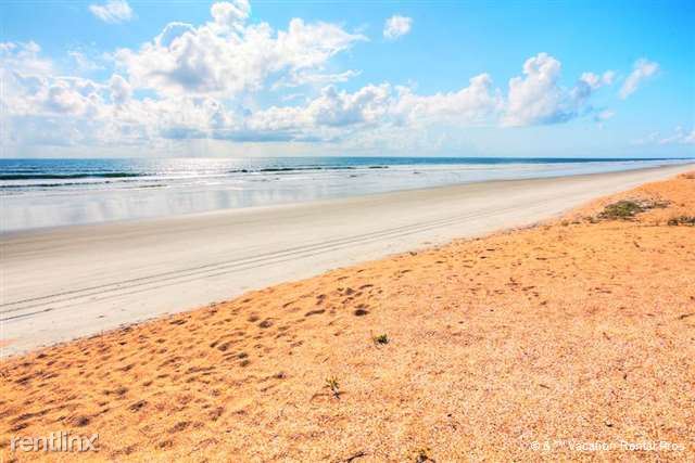 Foto del edificio - 652 Summer Pl