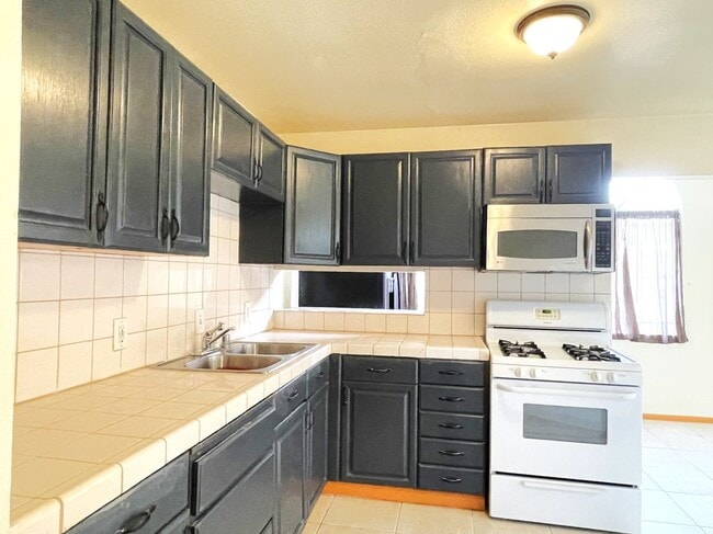 Foto del edificio - 1349 Walnut Ave
