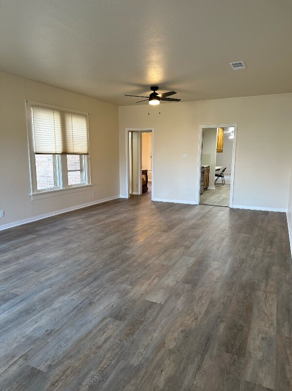 Building Photo - 1414 E Leon St