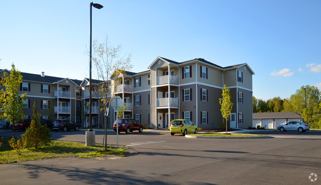 Auburn Grove Apartments