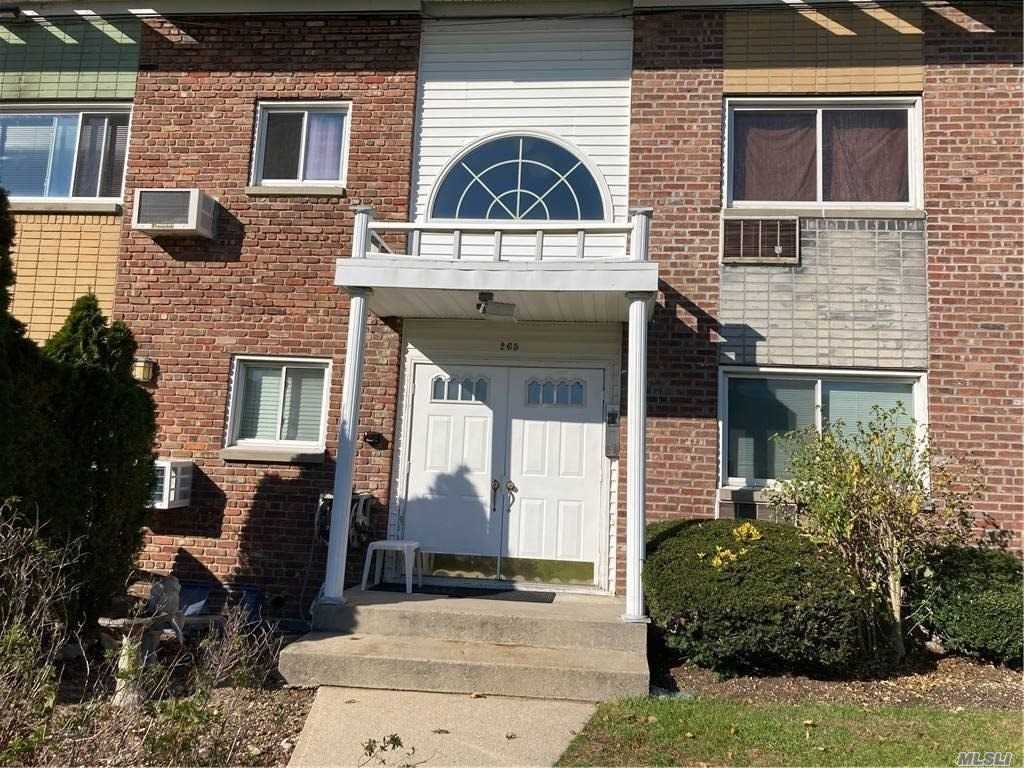 265 Newbridge Rd, Levittown, NY 11756 Condo for Rent in Levittown, NY